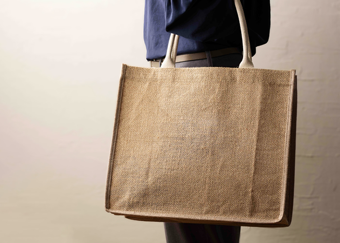 持続可能な素材選択でブランド価値を高めるジュートバッグのご紹介